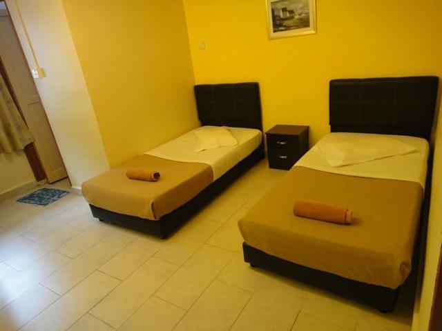 Eight Mentigi Guesthouse Cameron Highlands Pokój zdjęcie