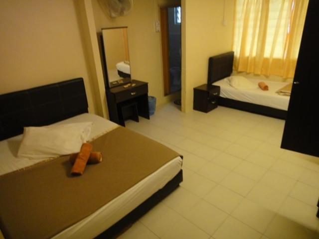 Eight Mentigi Guesthouse Cameron Highlands Pokój zdjęcie
