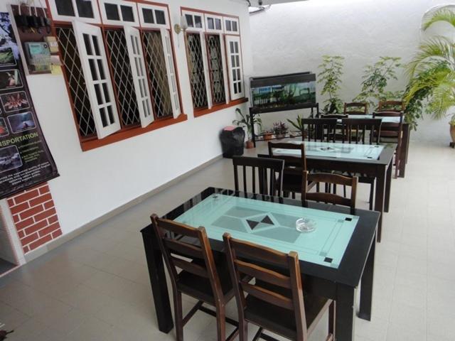 Eight Mentigi Guesthouse Cameron Highlands Zewnętrze zdjęcie