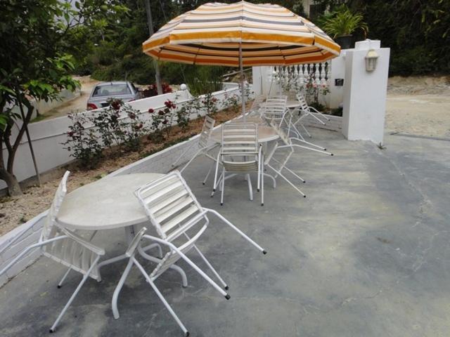 Eight Mentigi Guesthouse Cameron Highlands Zewnętrze zdjęcie